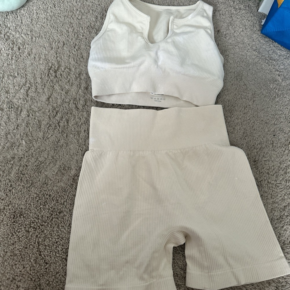 small woman workout set